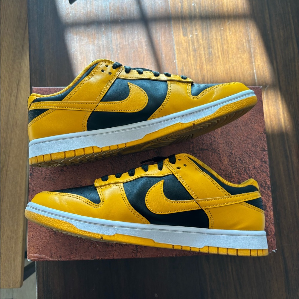 Nike dunk low “goldenrod “